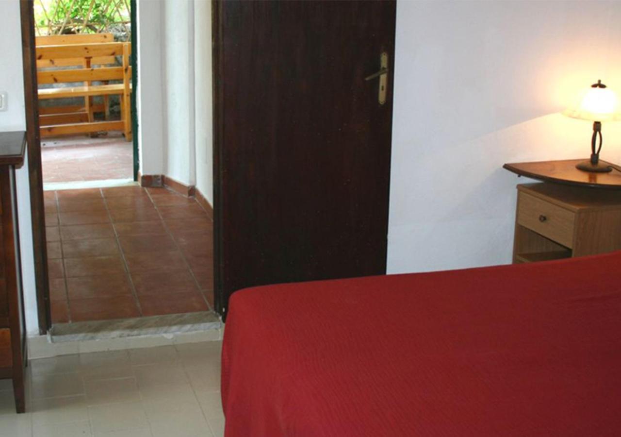 Tenuta Conte Ruggero Santa Domenica  Eksteriør billede