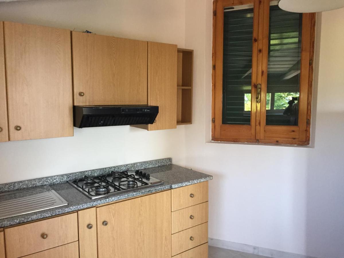 Tenuta Conte Ruggero Santa Domenica  Eksteriør billede