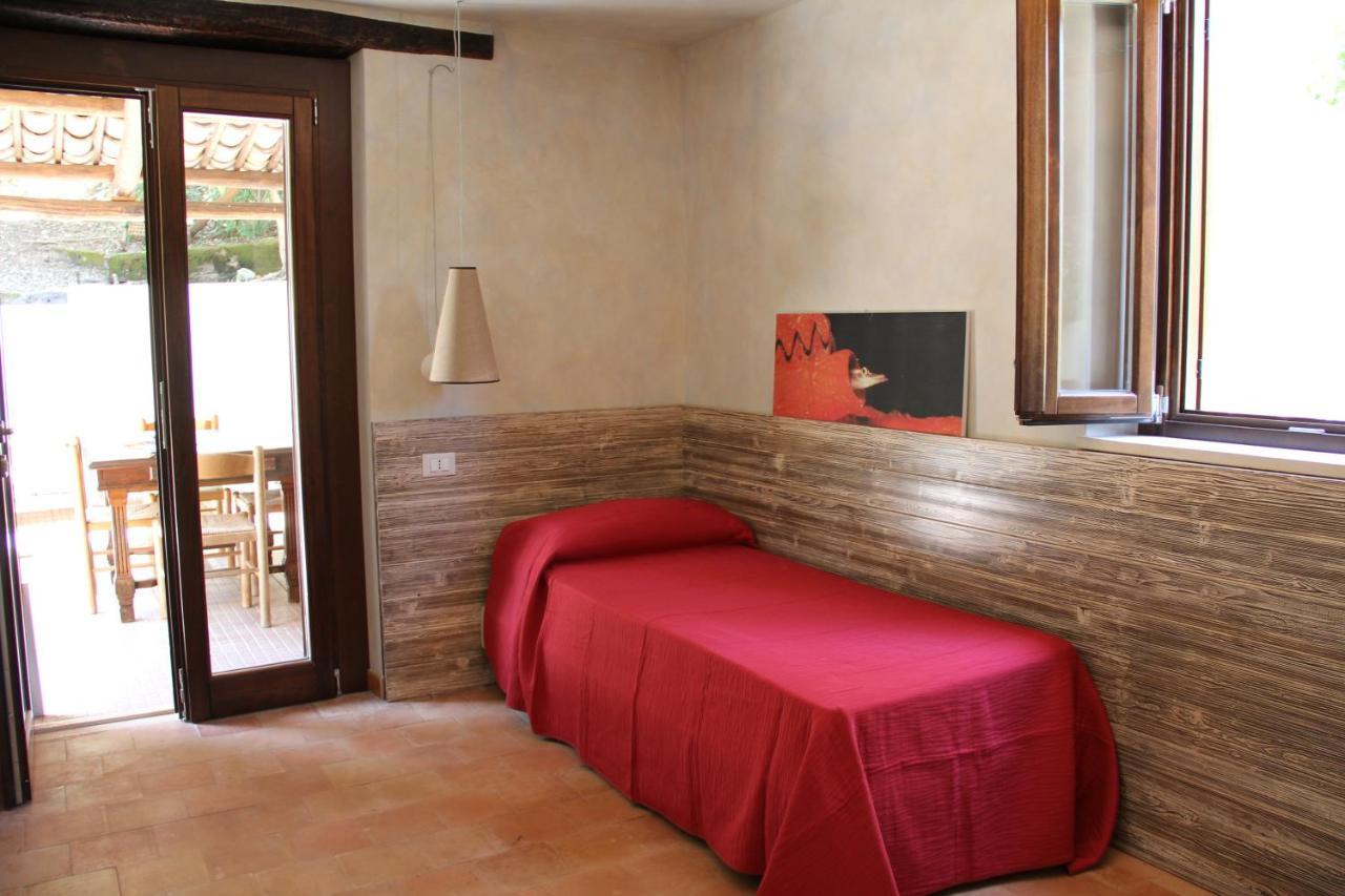 Tenuta Conte Ruggero Santa Domenica  Eksteriør billede