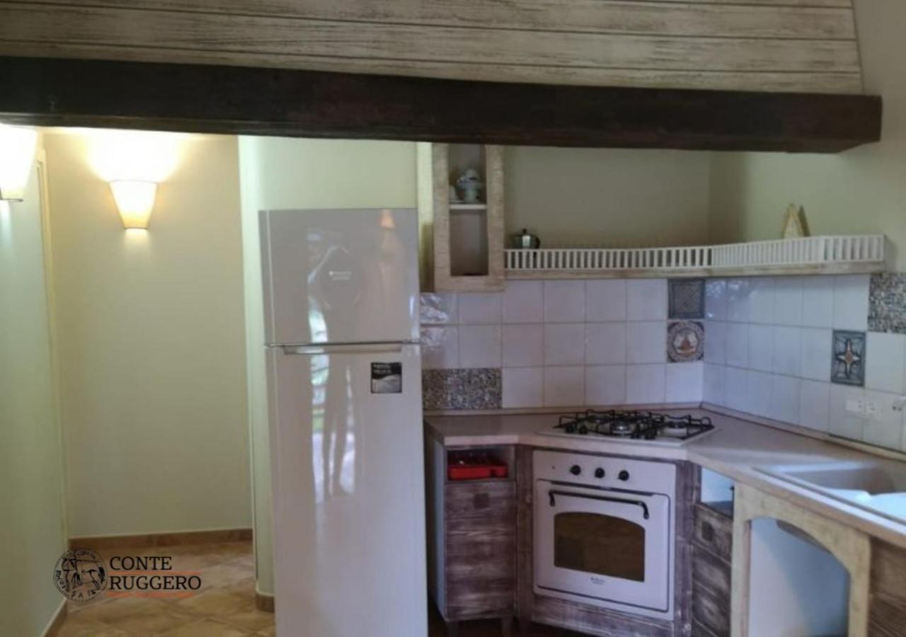 Tenuta Conte Ruggero Santa Domenica  Eksteriør billede