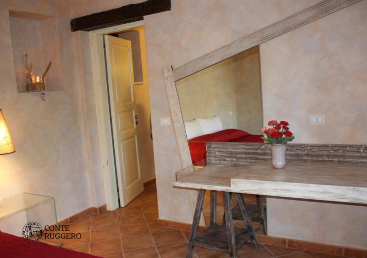 Tenuta Conte Ruggero Santa Domenica  Eksteriør billede