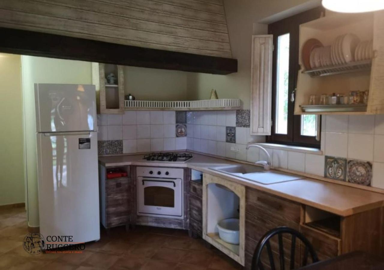 Tenuta Conte Ruggero Santa Domenica  Eksteriør billede