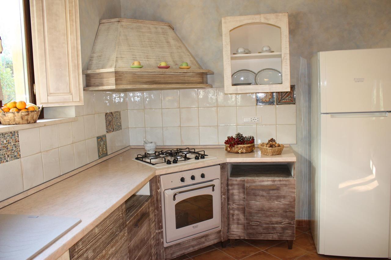 Tenuta Conte Ruggero Santa Domenica  Eksteriør billede